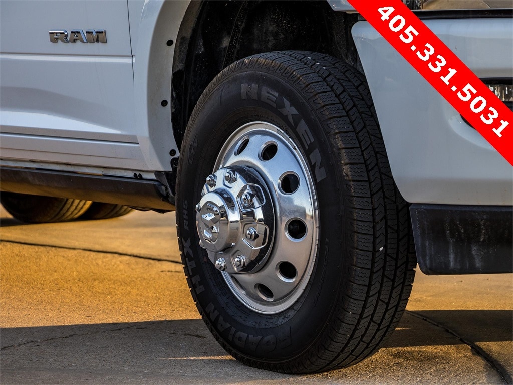 New 2025 Ram 3500 LIMITED LONGHORN CREW CAB 4X4 8' BOX Pickup