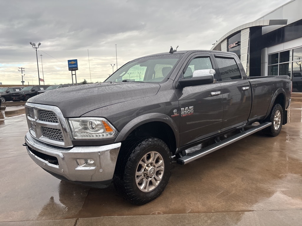 Used 2018 RAM Ram 2500 Pickup Laramie with VIN 3C6UR5KL5JG202414 for sale in Pauls Valley, OK
