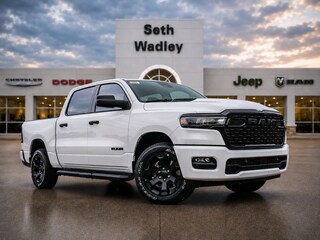 2026 Ram 1500 EXPRESS CREW CAB 4X4 5'7 BOX Pickup