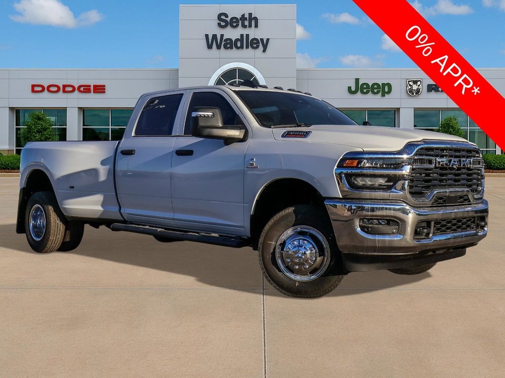 New 2026 Ram 3500 TRADESMAN CREW CAB 4X4 8' BOX Pickup