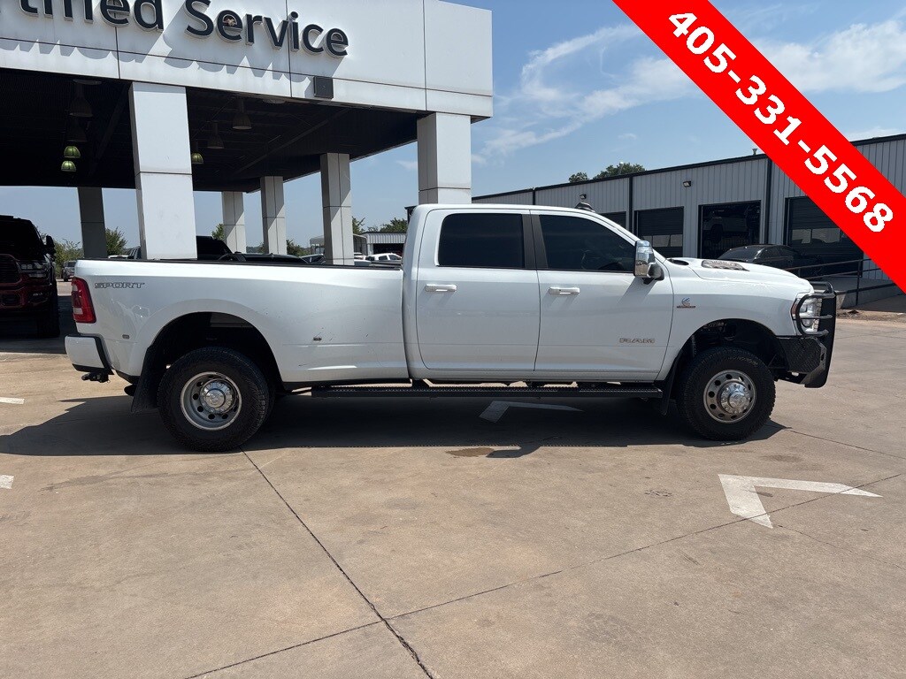 2024 Ram 3500 Laramie photo 3
