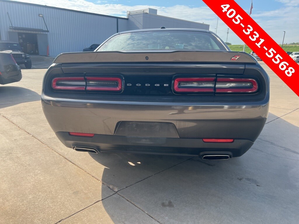 2022 Dodge Challenger GT photo 3
