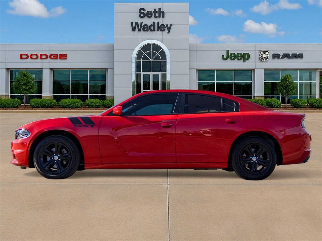 2022 Dodge Charger SXT photo 4