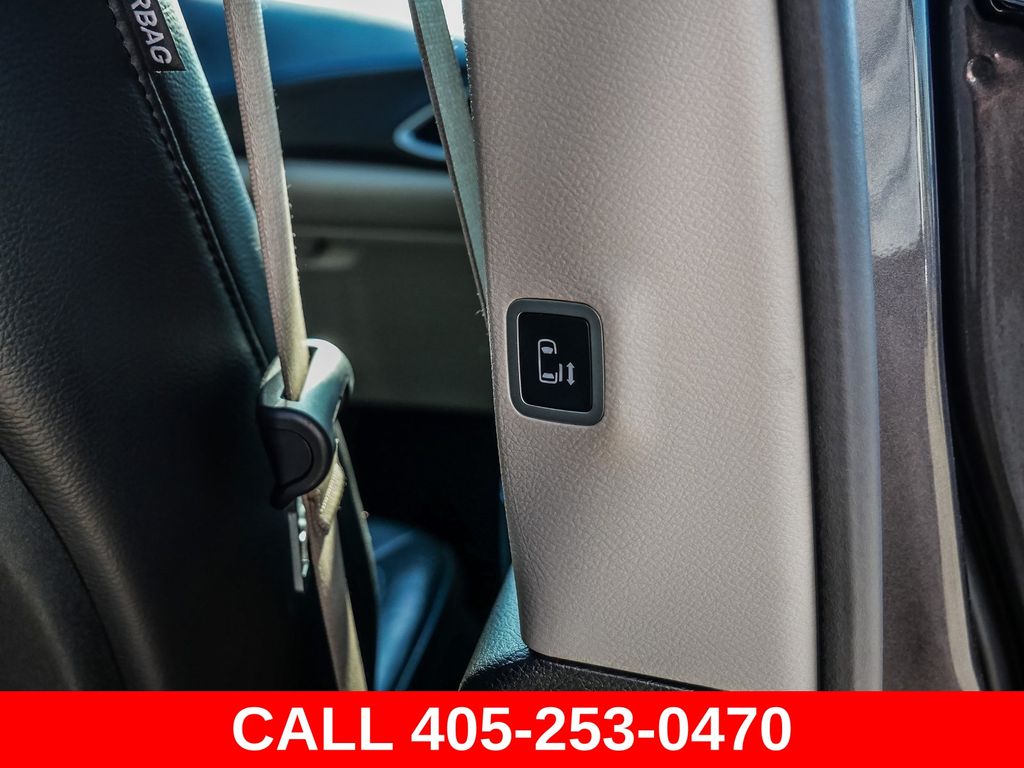 2021 Chrysler Pacifica Hybrid Touring L - Photo 27