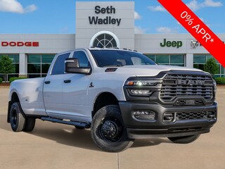2026 Ram 3500 TRADESMAN CREW CAB 4X4 8' BOX Pickup