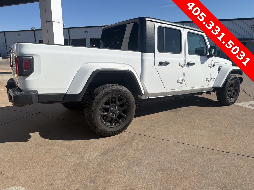 2023 Jeep Gladiator Overland photo 3