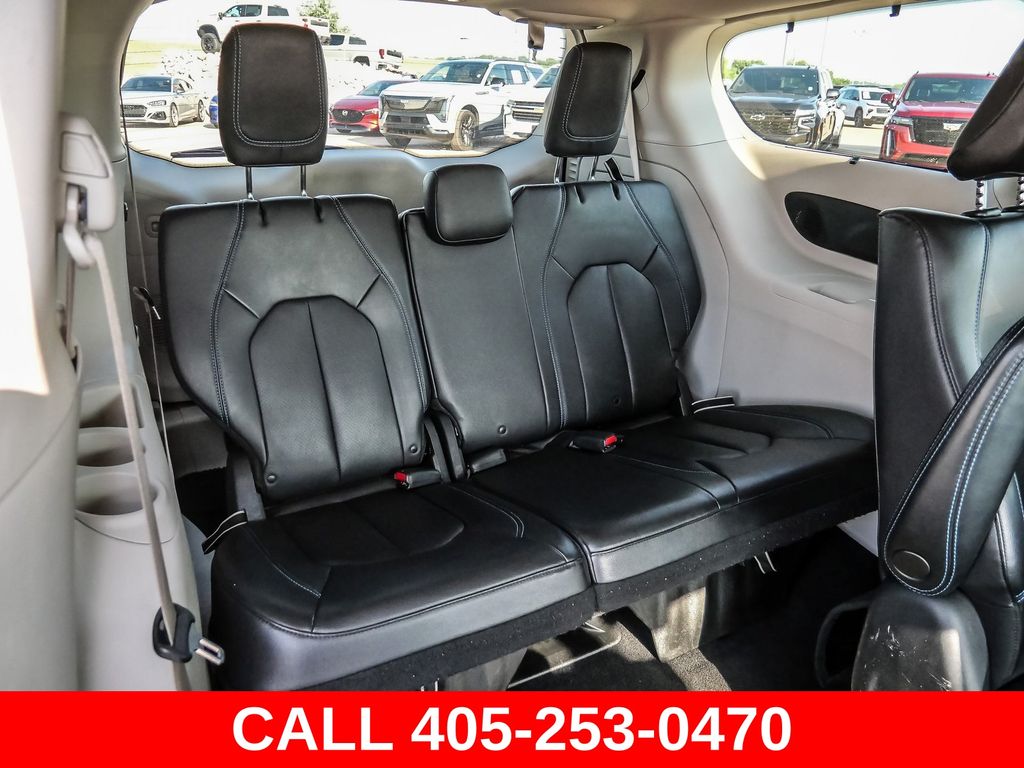 2021 Chrysler Pacifica Hybrid Touring L - Photo 26