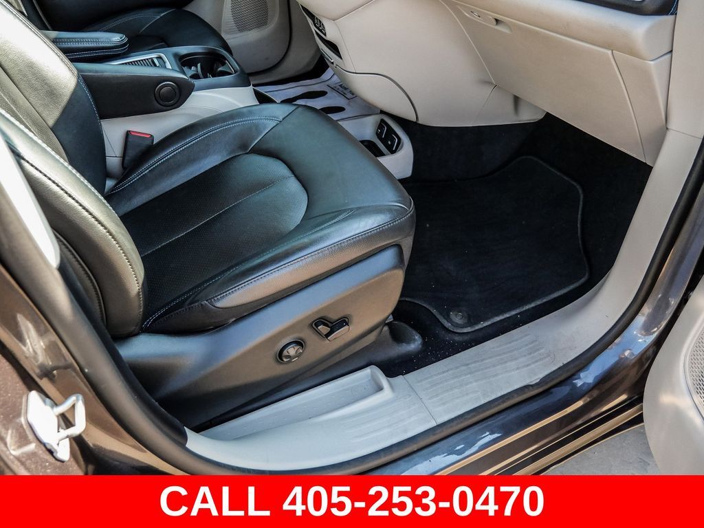 2021 Chrysler Pacifica Hybrid Touring L - Photo 17