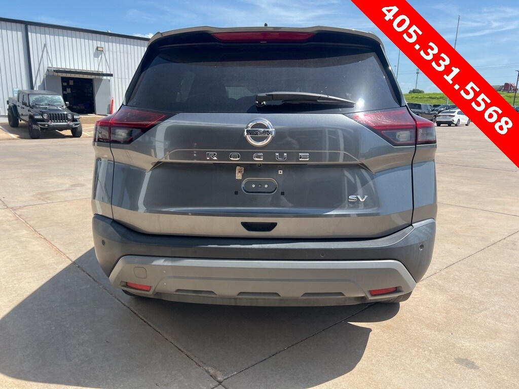 2021 Nissan Rogue SV photo 2