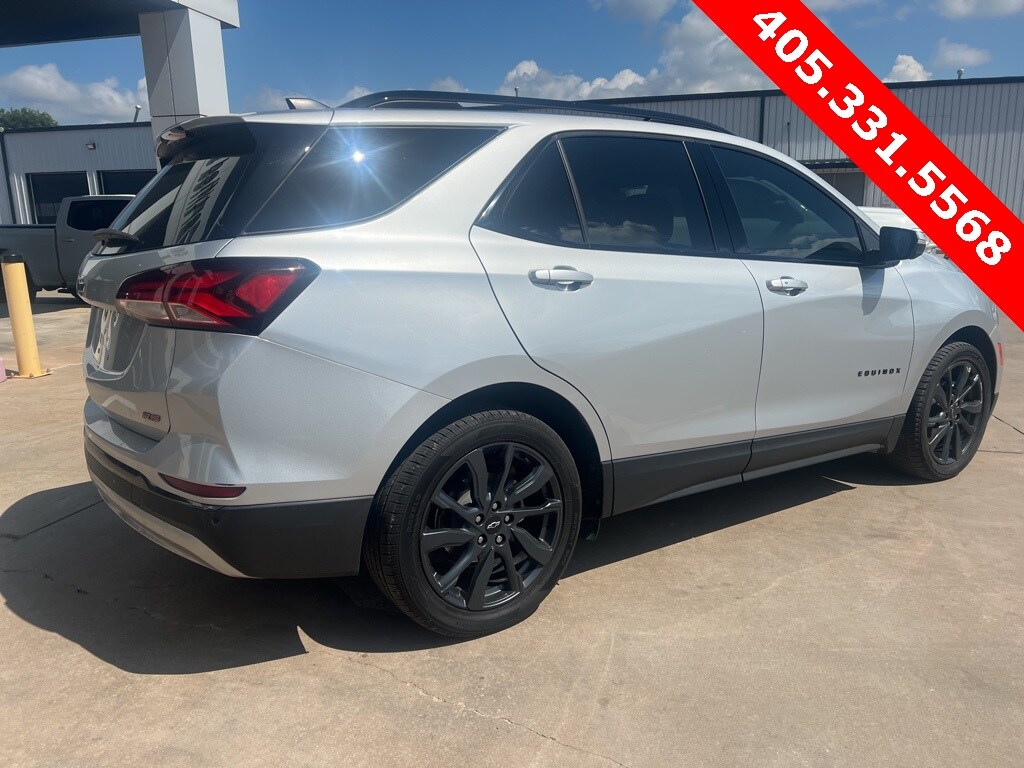 2022 Chevrolet Equinox RS photo 3