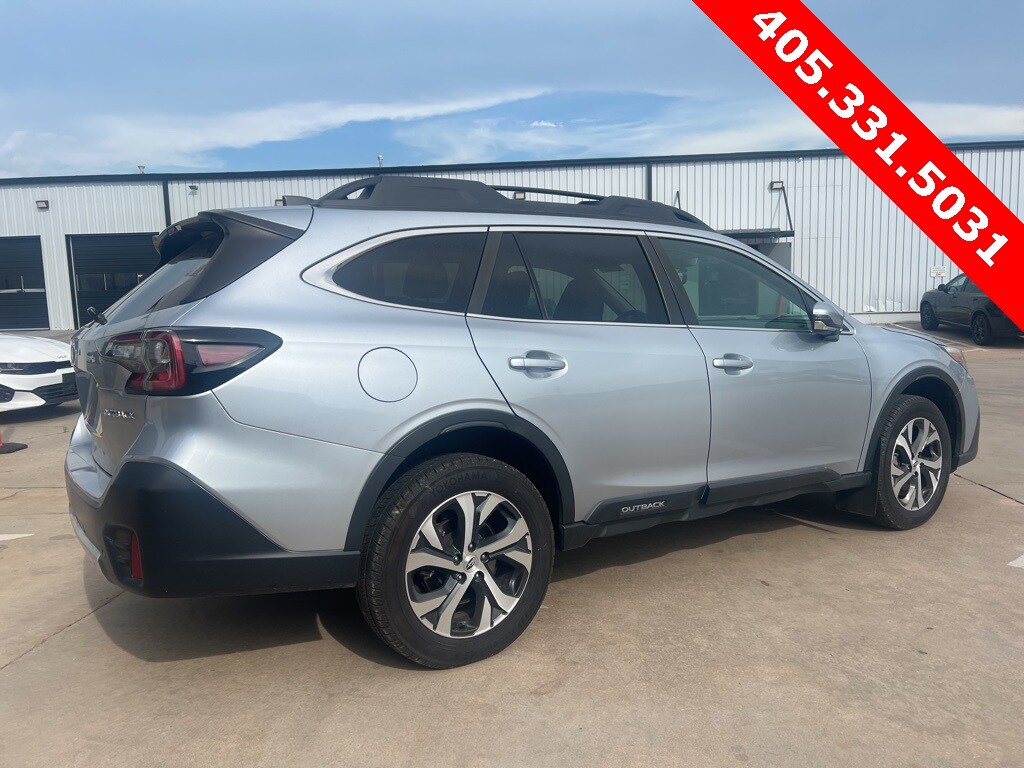 2022 Subaru Outback Limited photo 3