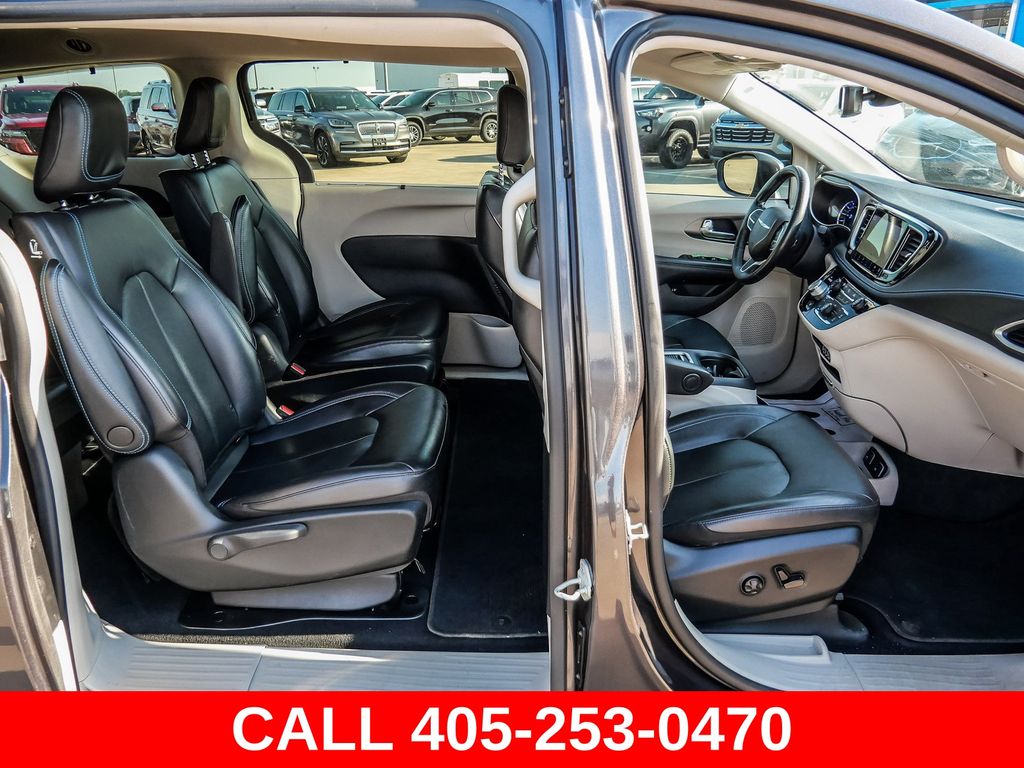 2021 Chrysler Pacifica Hybrid Touring L - Photo 21