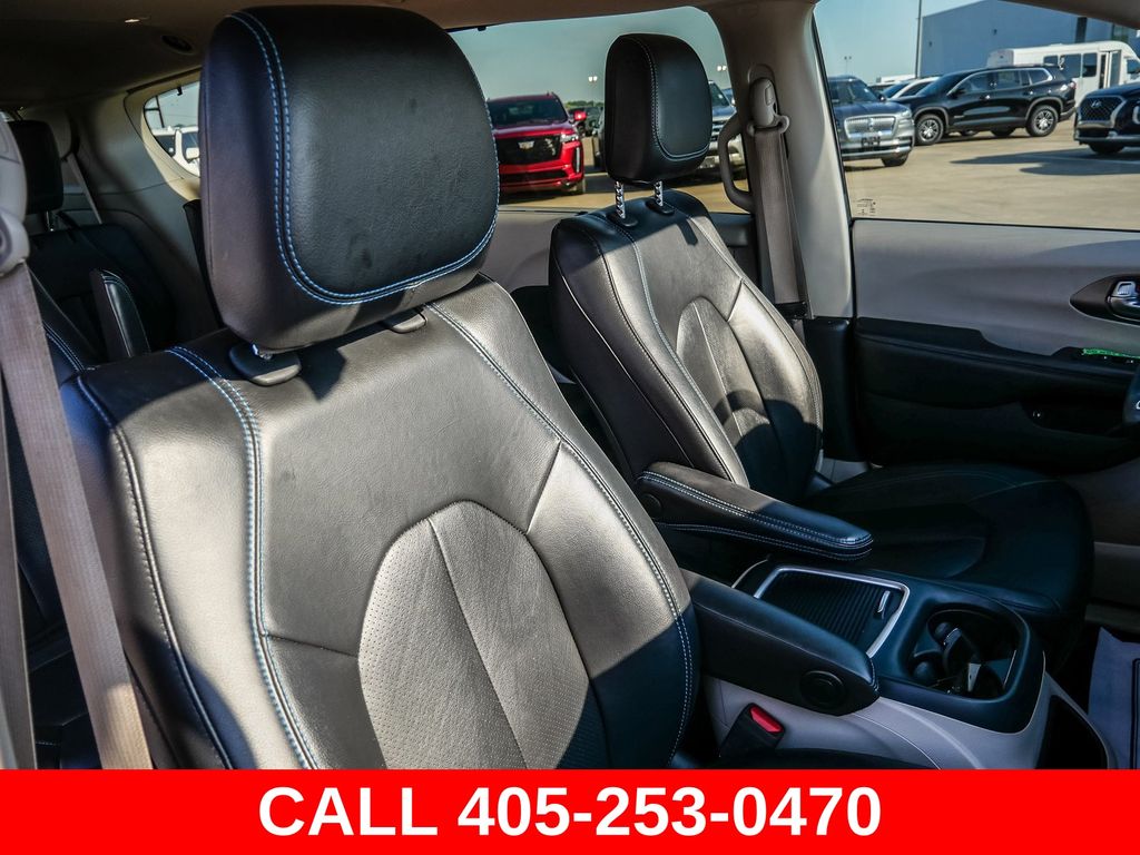 2021 Chrysler Pacifica Hybrid Touring L - Photo 20