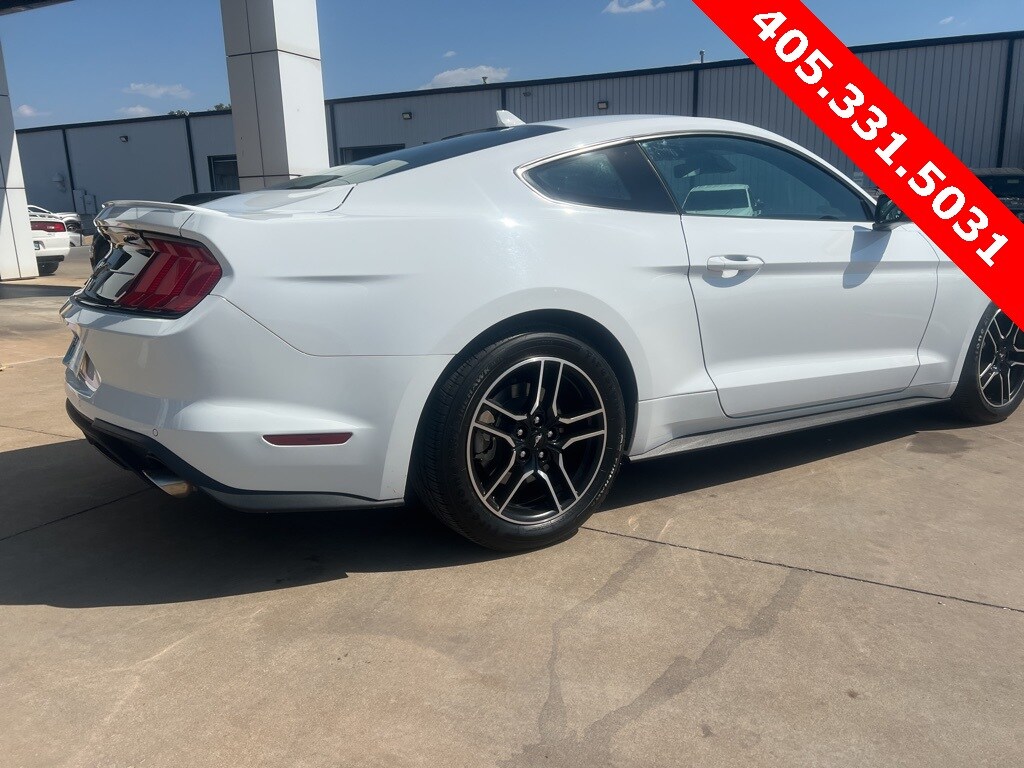 2021 Ford Mustang EcoBoost Premium photo 3