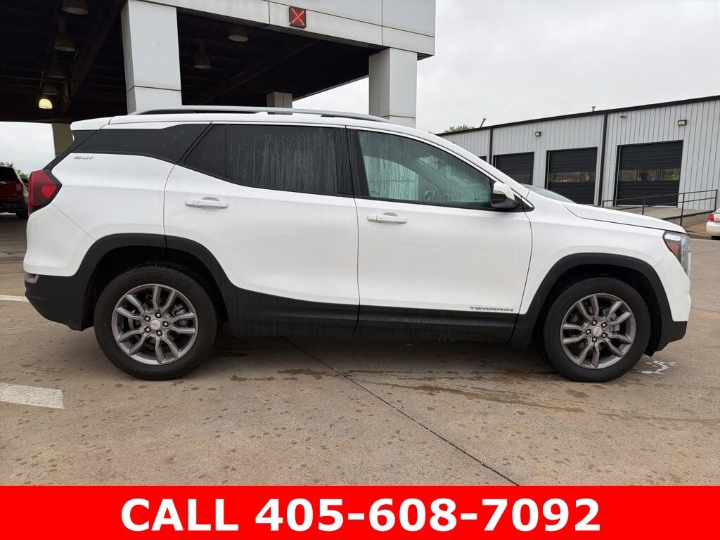 Used 2024 GMC Terrain SLT SUV