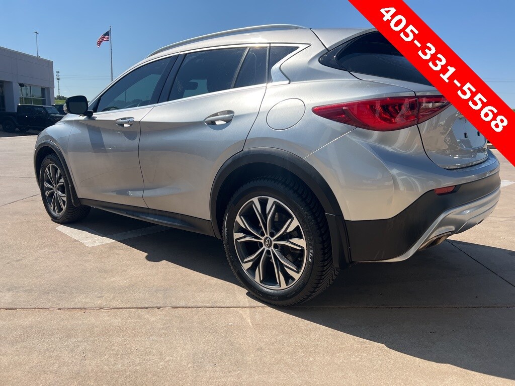 2019 Infiniti QX30 Luxe photo 4
