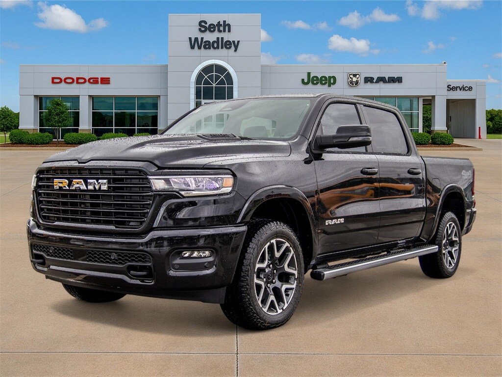 New 2026 Ram 1500 LARAMIE CREW CAB 4X4 5'7 BOX Pickup
