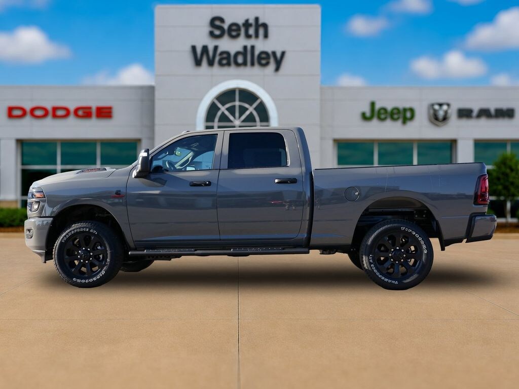 New 2026 Ram 2500 BLACK EXPRESS CREW CAB 4X4 6'4 BOX Pickup