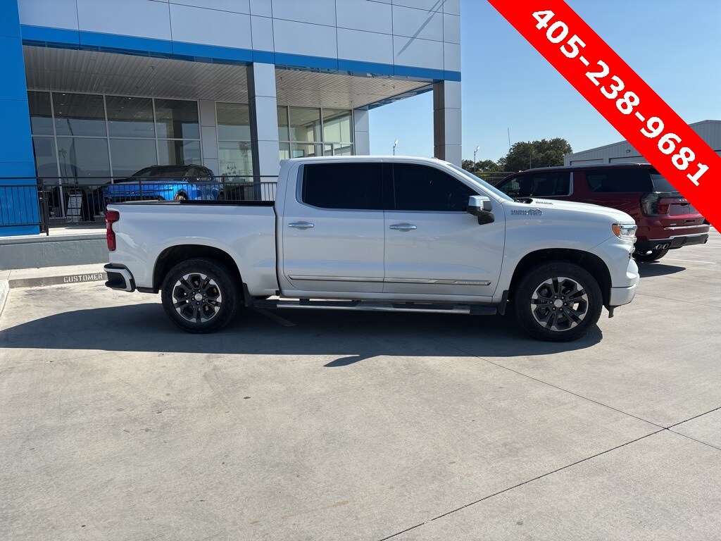 2023 Chevrolet Silverado 1500 High Country photo 2