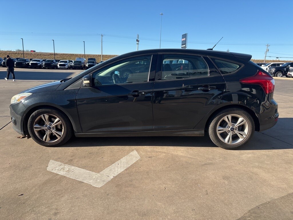 Used 2014 Ford Focus SE Hatchback
