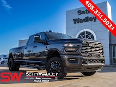 2025 Ram 3500 BIG HORN CREW CAB 4X4 8' BOX Pickup