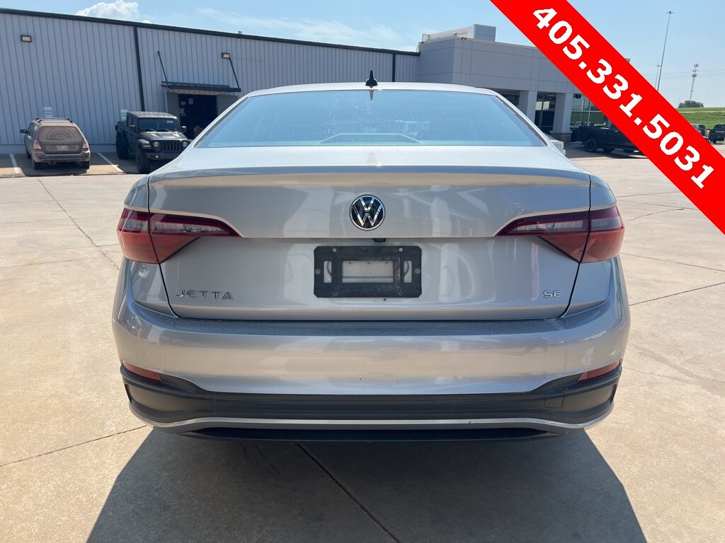 2022 Volkswagen Jetta 1.5T SE photo 2