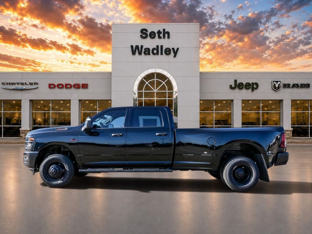 New 2026 Ram 3500 TRADESMAN CREW CAB 4X4 8' BOX Pickup