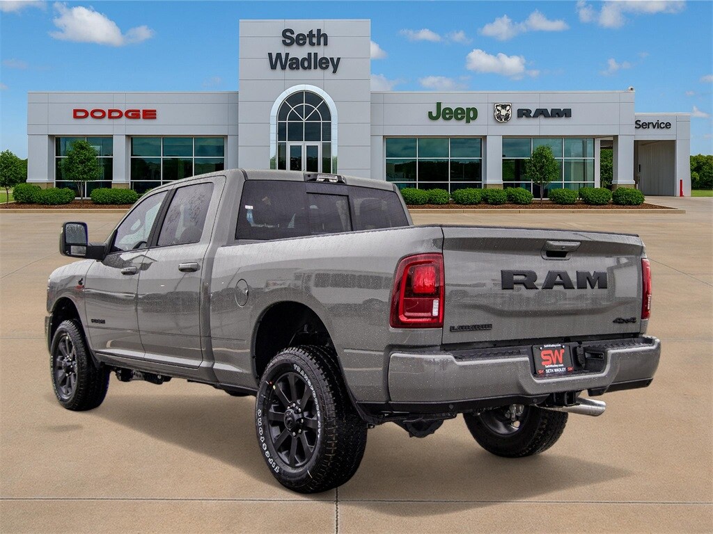New 2026 Ram 2500 LARAMIE CREW CAB 4X4 6'4 BOX Pickup