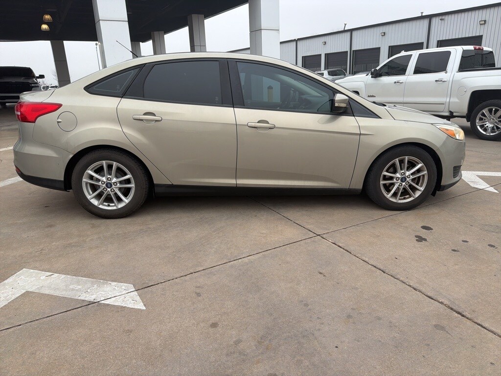 Used 2016 Ford Focus SE Sedan