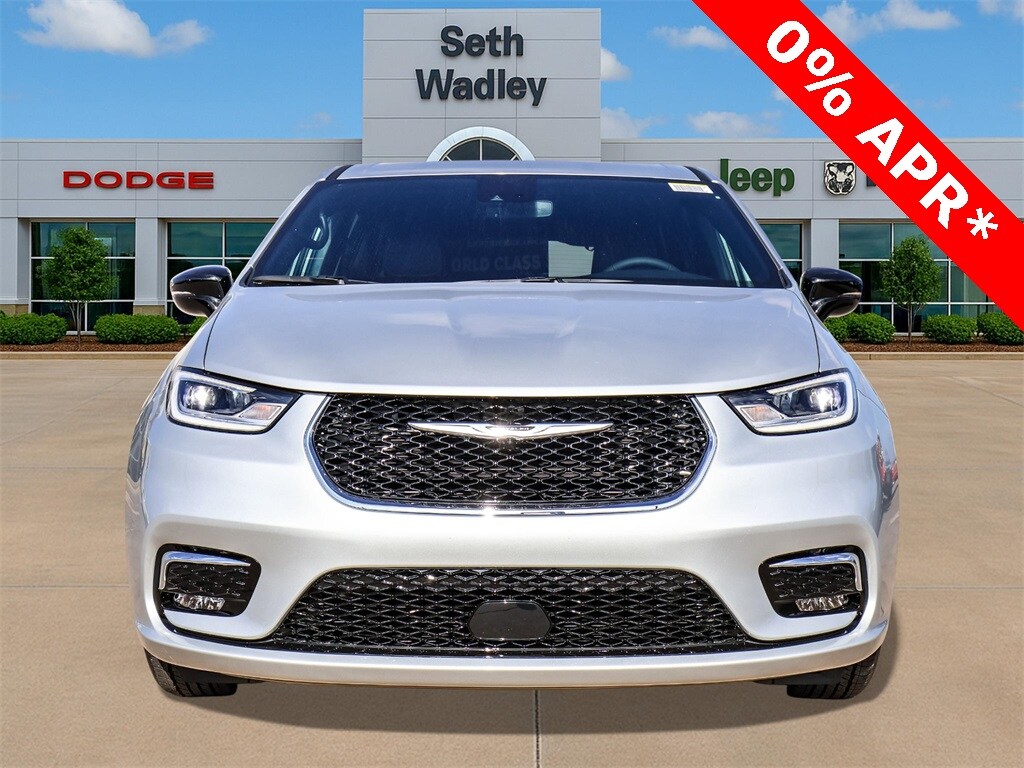 New 2026 Chrysler Pacifica SELECT Passenger Van