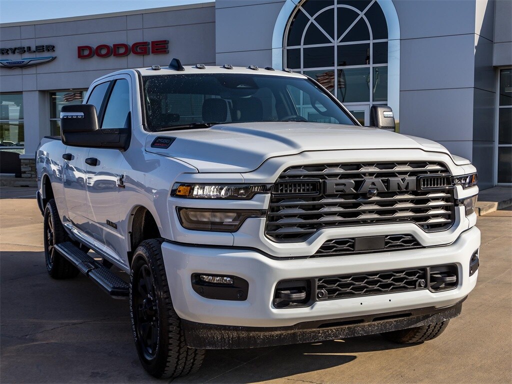 New 2026 Ram 2500 BIG HORN CREW CAB 4X4 6'4 BOX Pickup