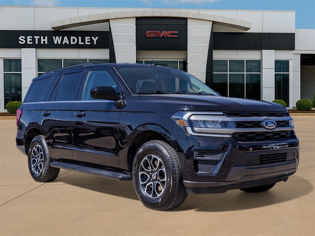 2024 Ford Expedition XLT's photo