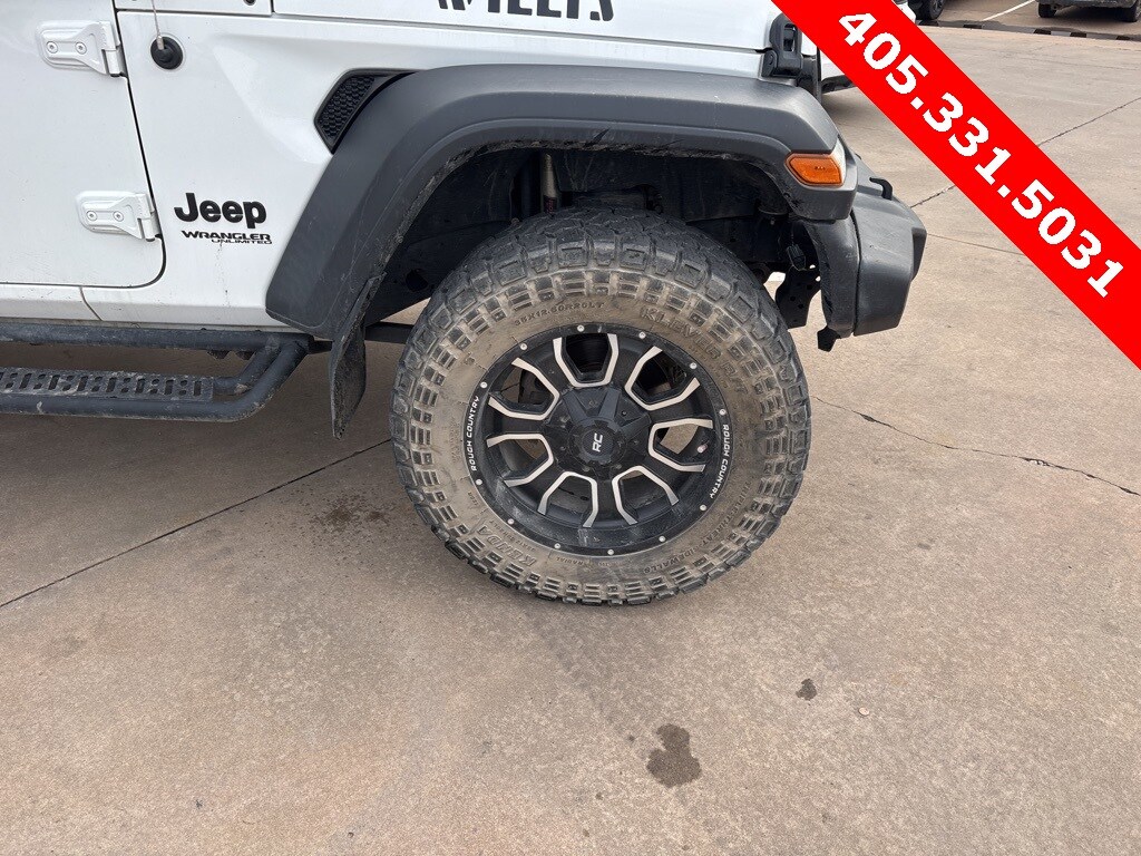 2020 Jeep Wrangler Unlimited Sport Willys photo 2