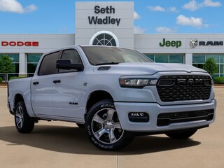 2026 Ram 1500 EXPRESS CREW CAB 4X2 5'7 BOX Pickup