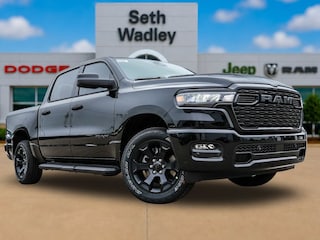 2026 Ram 1500 EXPRESS CREW CAB 4X4 5'7 BOX Pickup