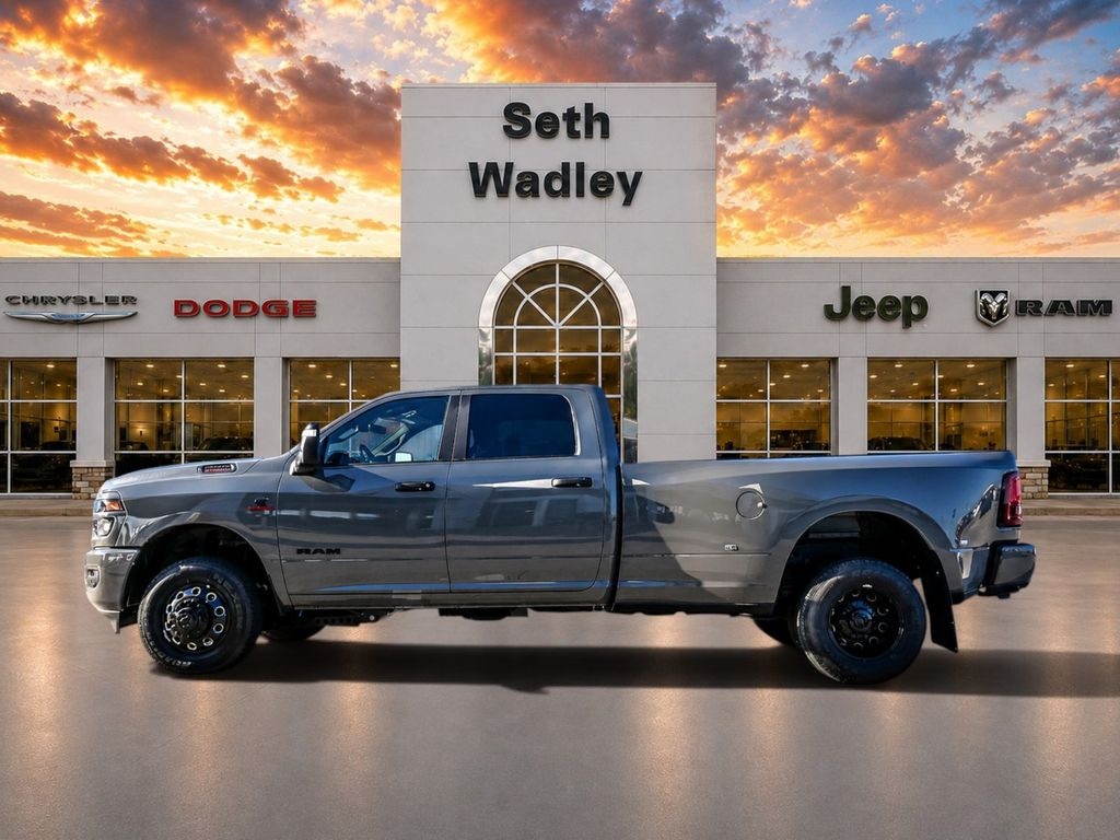 New 2026 Ram 3500 BIG HORN CREW CAB 4X4 8' BOX Pickup