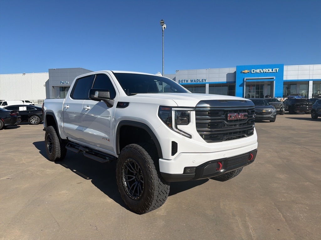 2023 GMC Sierra 1500 AT4's photo