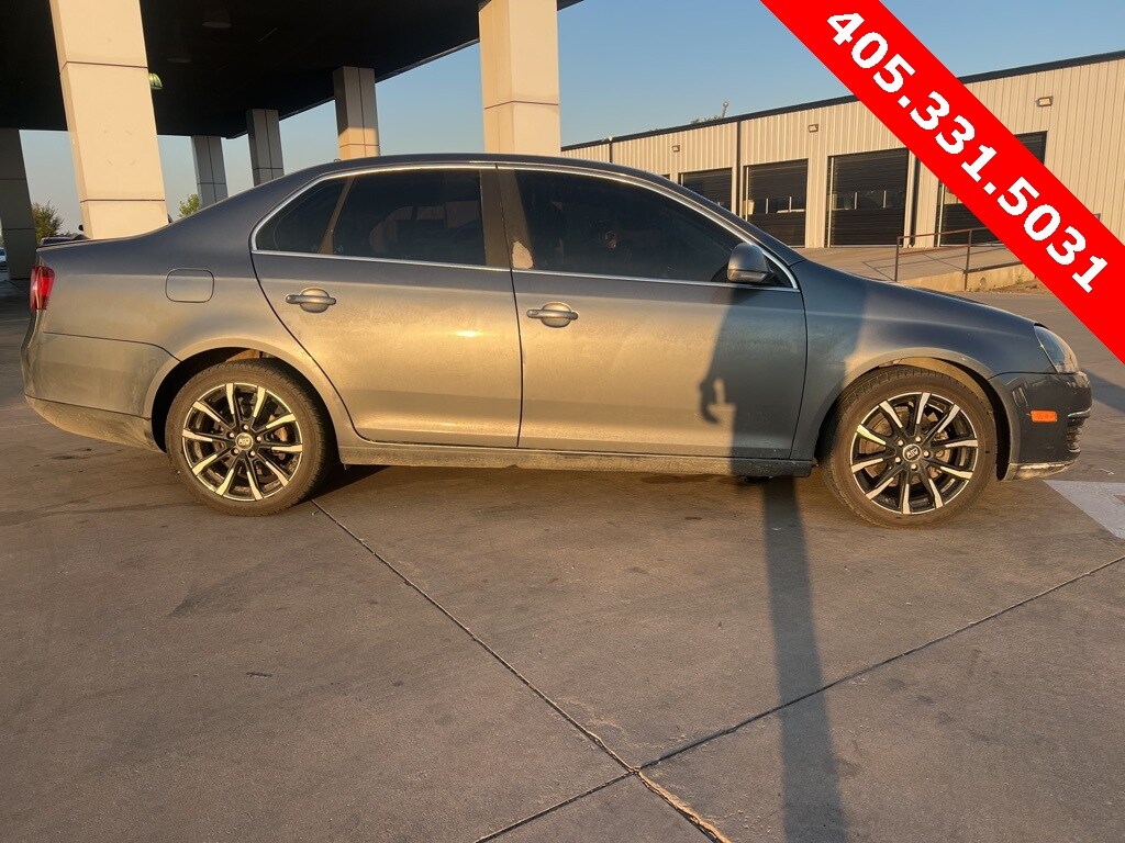 2009 Volkswagen Jetta SE photo 2