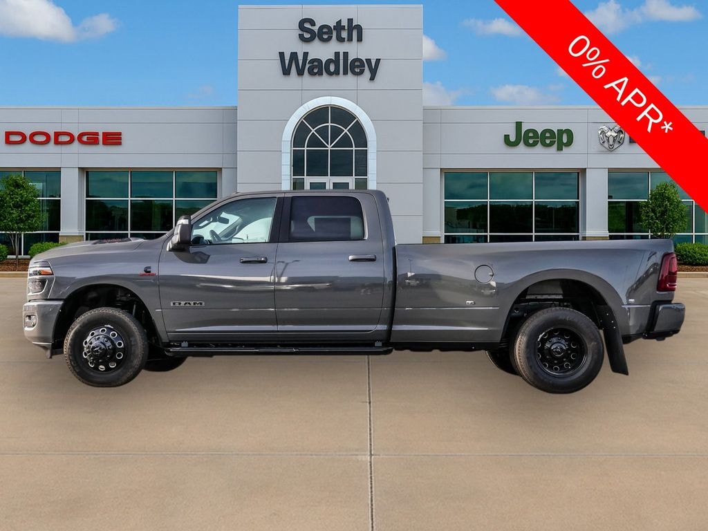 New 2026 Ram 3500 LARAMIE CREW CAB 4X4 8' BOX Pickup
