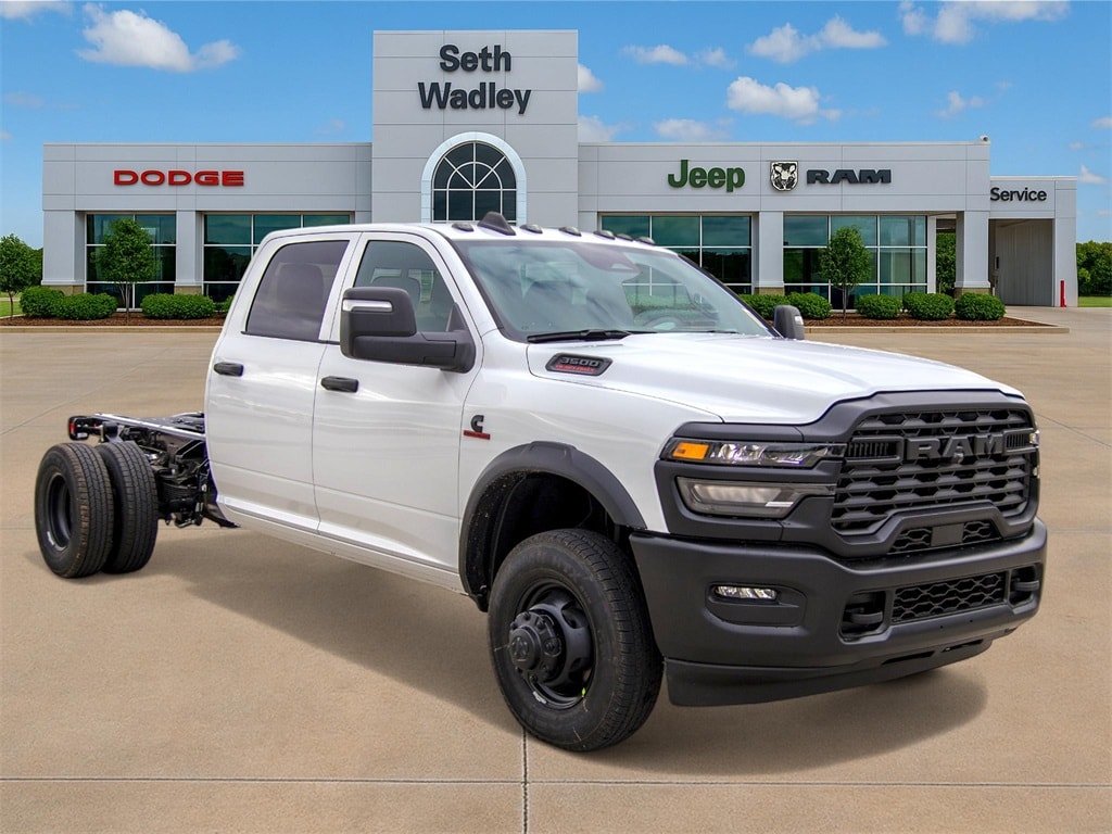 New 2026 Ram 3500 Chassis Cab 3500 TRADESMAN CREW CAB CHASSIS 4X4 60' CA Pickup