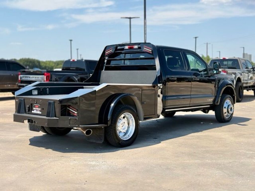 New 2025 Ford F-450SD Lariat Truck