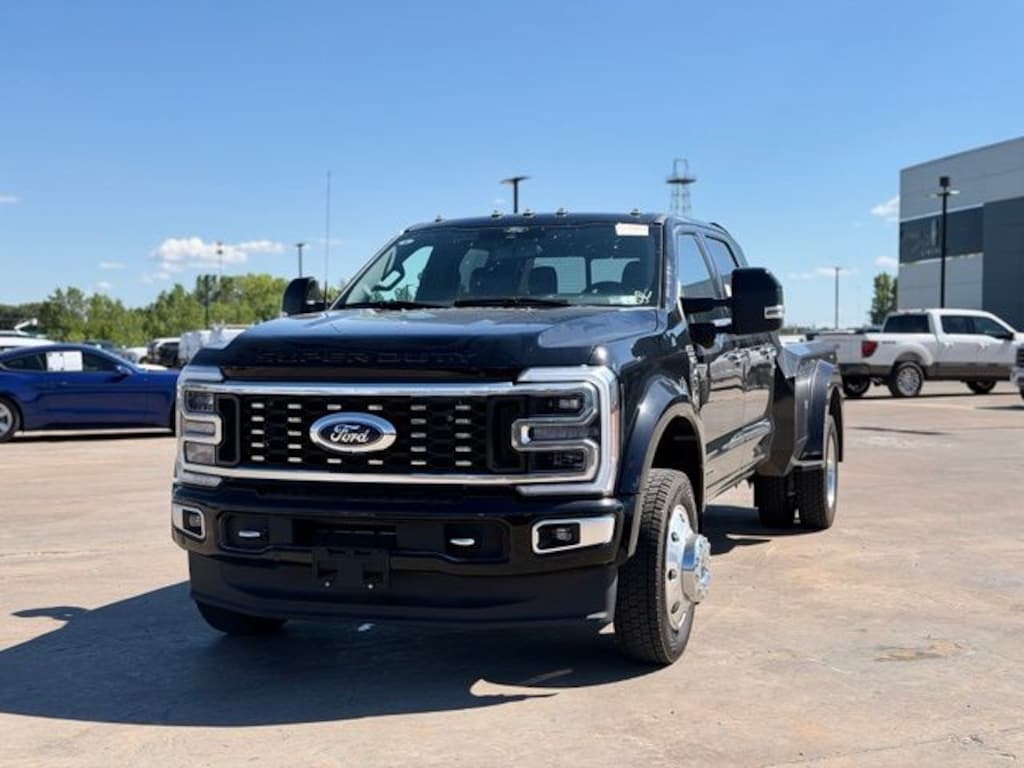 New 2024 Ford F-450SD Platinum Truck