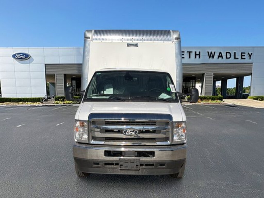 New 2026 Ford E-450SD Base Cab/Chassis