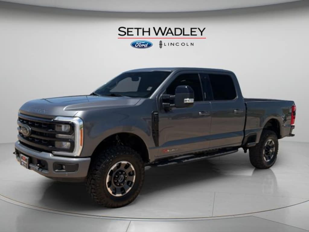 Used 2023 Ford F-250SD Lariat Truck