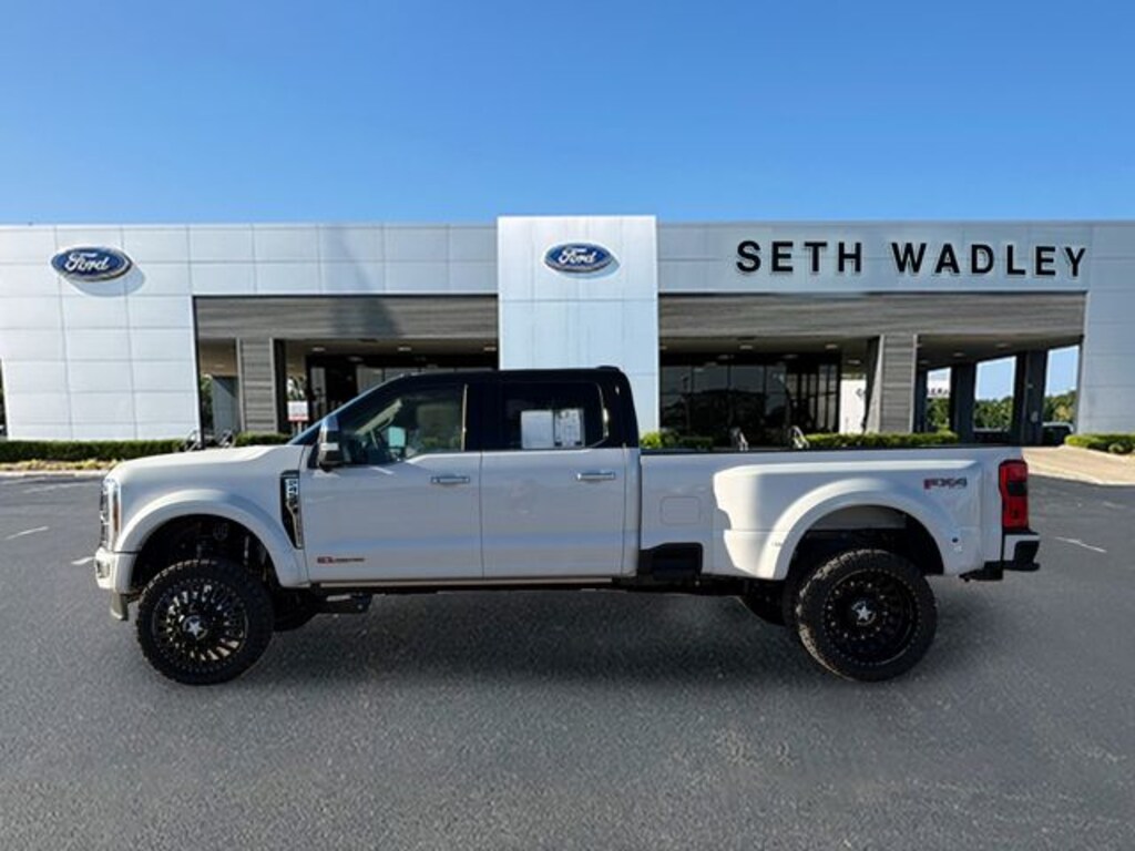 Used 2025 Ford F-450SD Platinum Truck