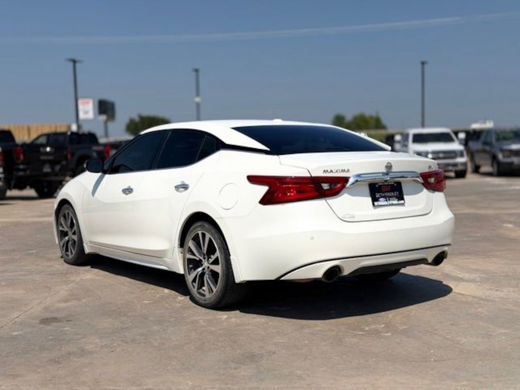 Used 2017 Nissan Maxima 3.5 SV Sedan