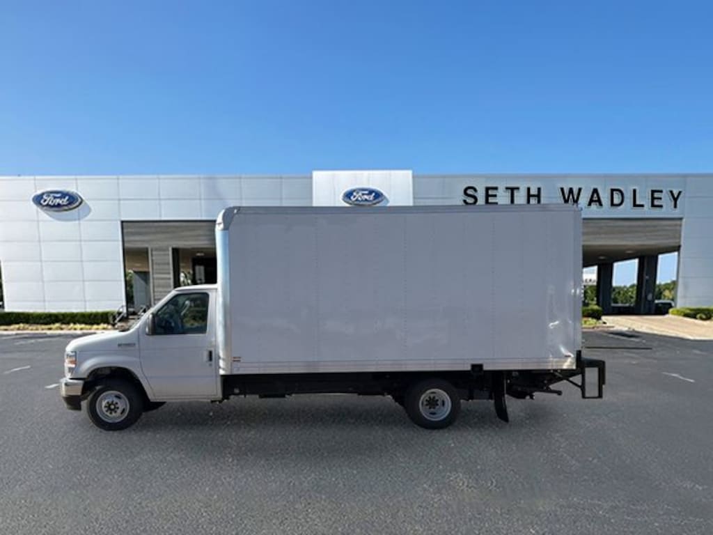 New 2026 Ford E-450SD Base Cab/Chassis