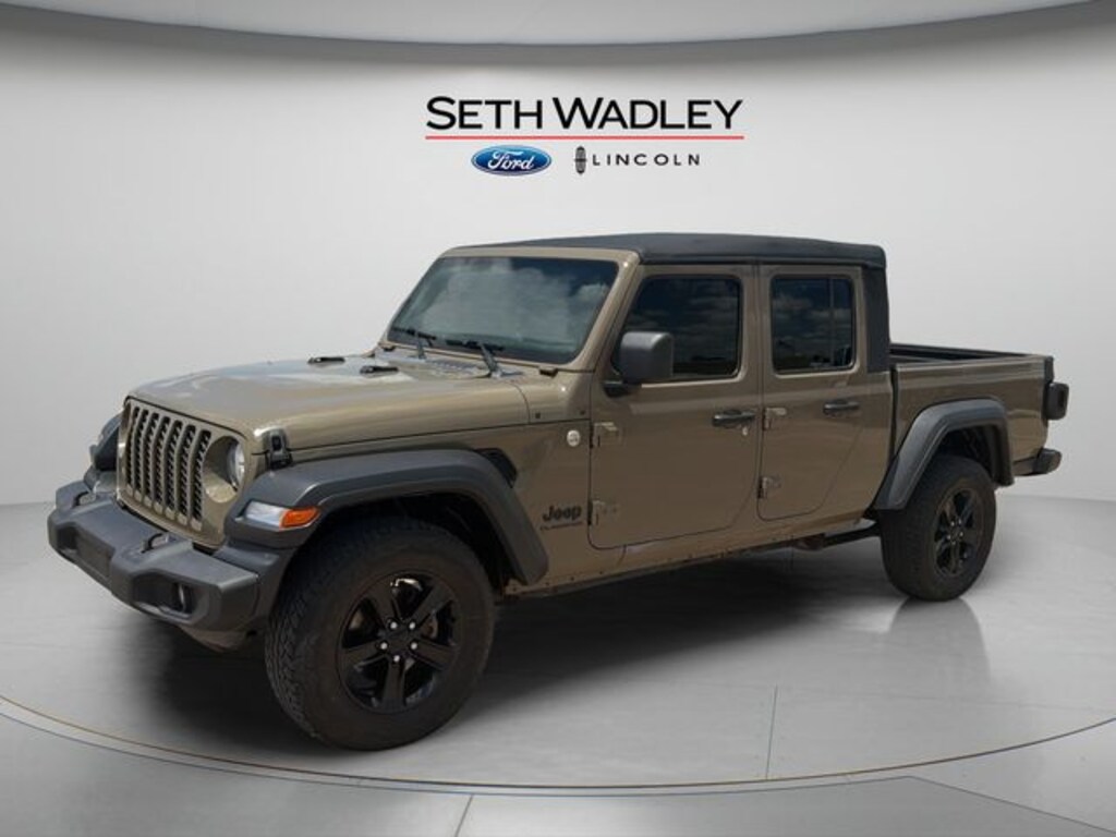 Used 2020 Jeep Gladiator Sport Truck