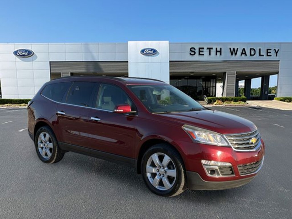 Used 2017 Chevrolet Traverse LT SUV