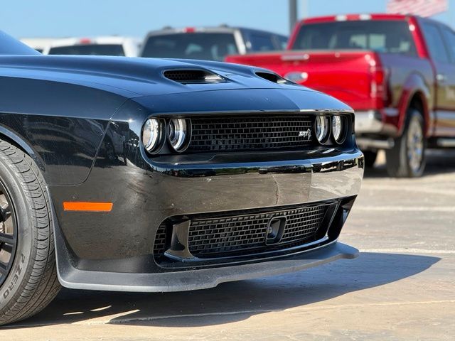2023 Dodge Challenger SRT - Photo 8